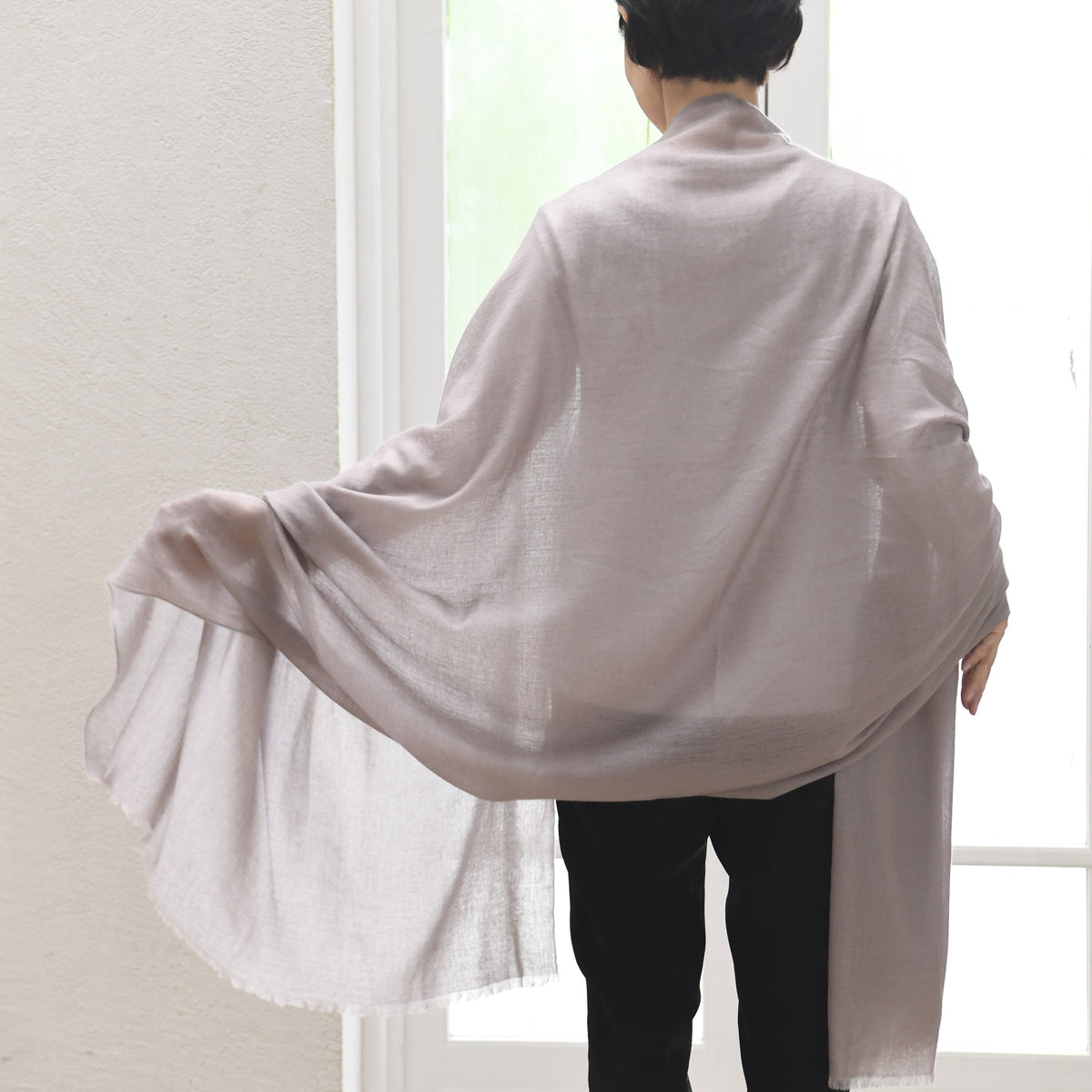 DRESS HERSELF カシミヤ100％大判ストール – トモノテ by@主婦の友