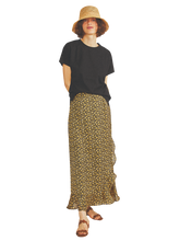 画像をギャラリービューアに読み込む, GISELeオリジナル クルーネックTシャツ（送料無料）