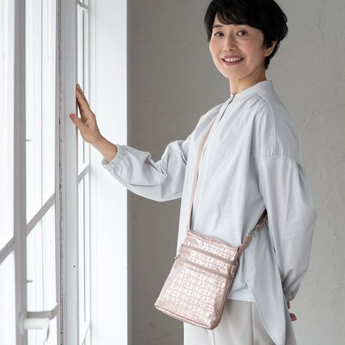 超軽量ダブルファスナーポシェット（ピンクゴールド）