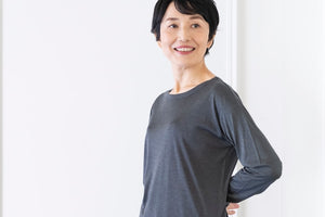 ちょっと贅沢なシルクロングTシャツ（チャコールグレー）