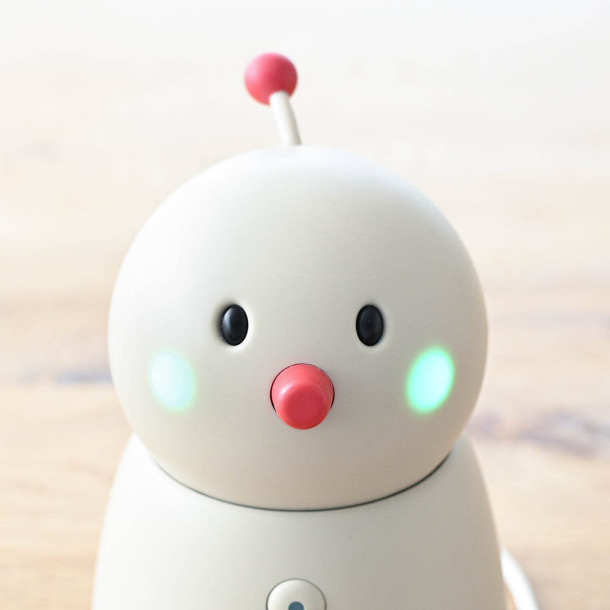 新時代のお話し＆見守りロボット・BOCCO emo（ボッコエモ）Wi-Fiモデル